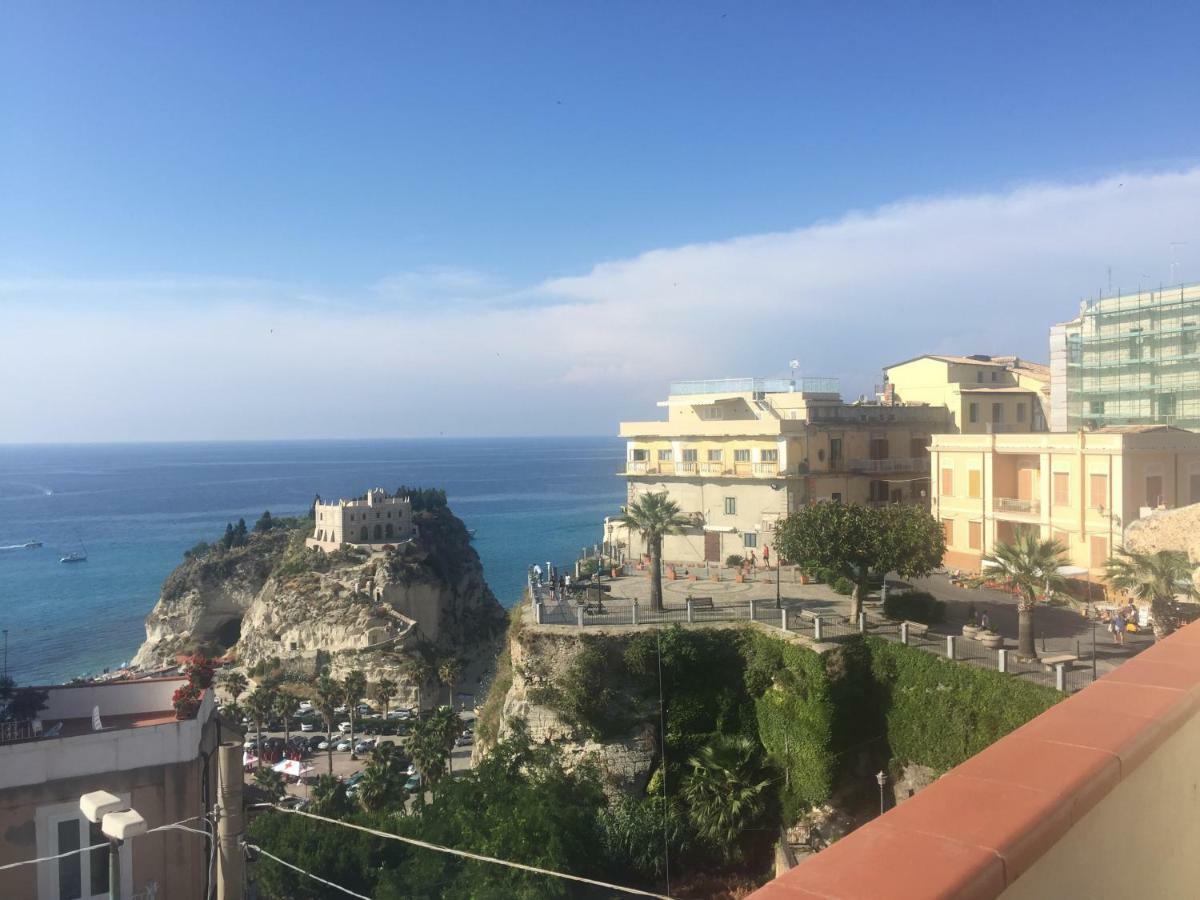Lo Splendore Del Borgo Tropea Exterior foto