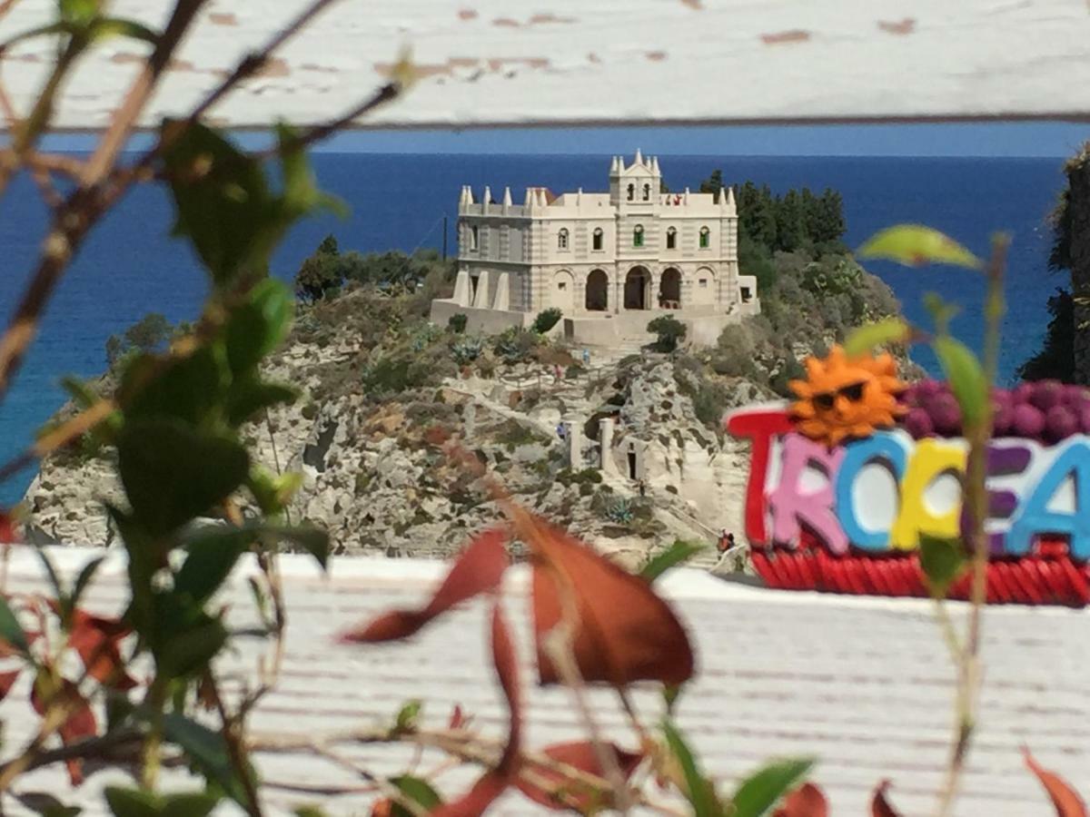 Lo Splendore Del Borgo Tropea Exterior foto