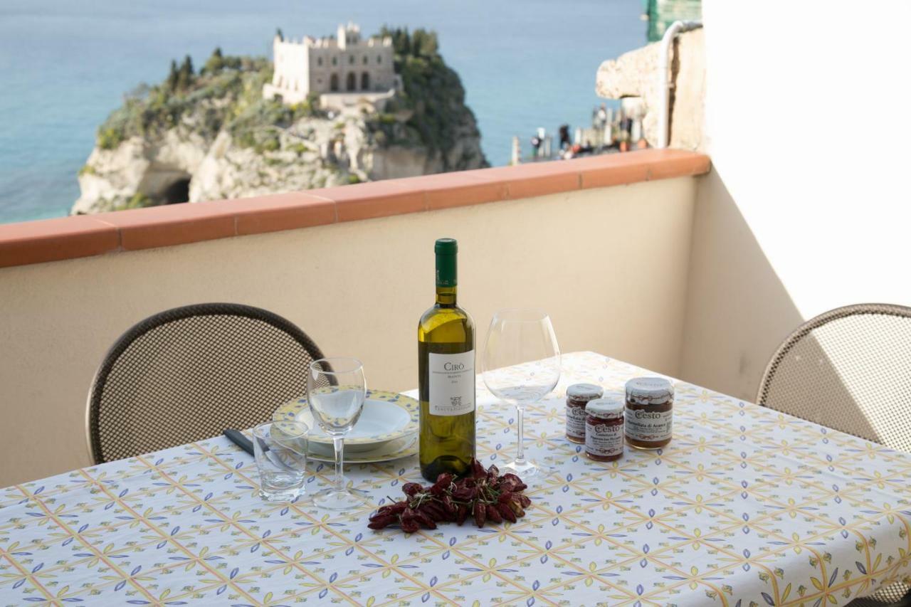 Lo Splendore Del Borgo Tropea Exterior foto
